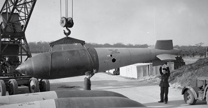 1961年，英国军方在新加坡部署了48枚核弹，对准了我国的部分重要城市，欲要进行