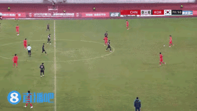 抗韩英雄！拜合拉木不愧是为“国家队而生”的新一代前锋！他在昨晚对阵韩国队的比赛中