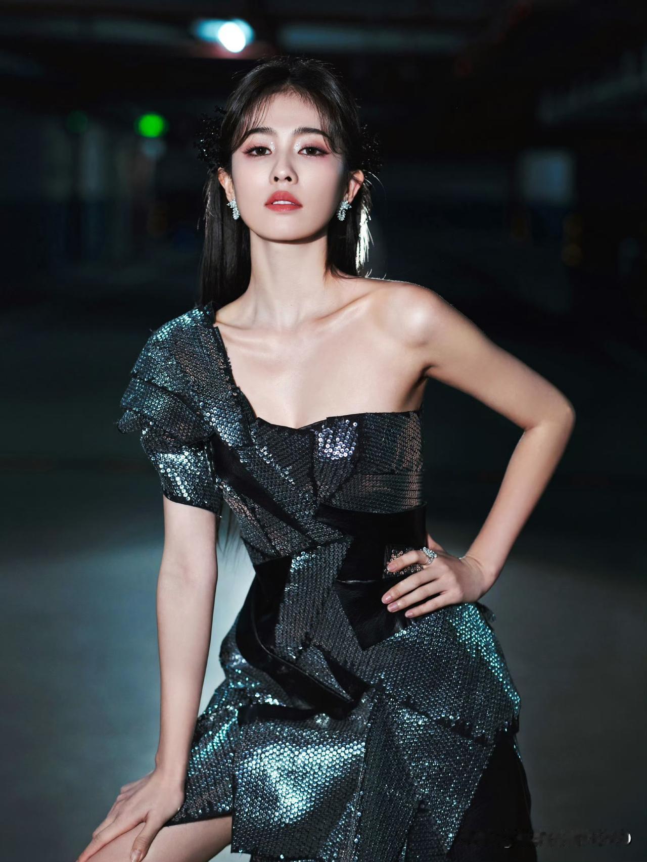 白鹿原来也如此苗条