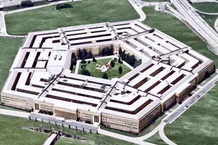 特朗普在中东又“抢功劳”了：他高调宣称黎以停火10天，是自己“解决”的“第十场战