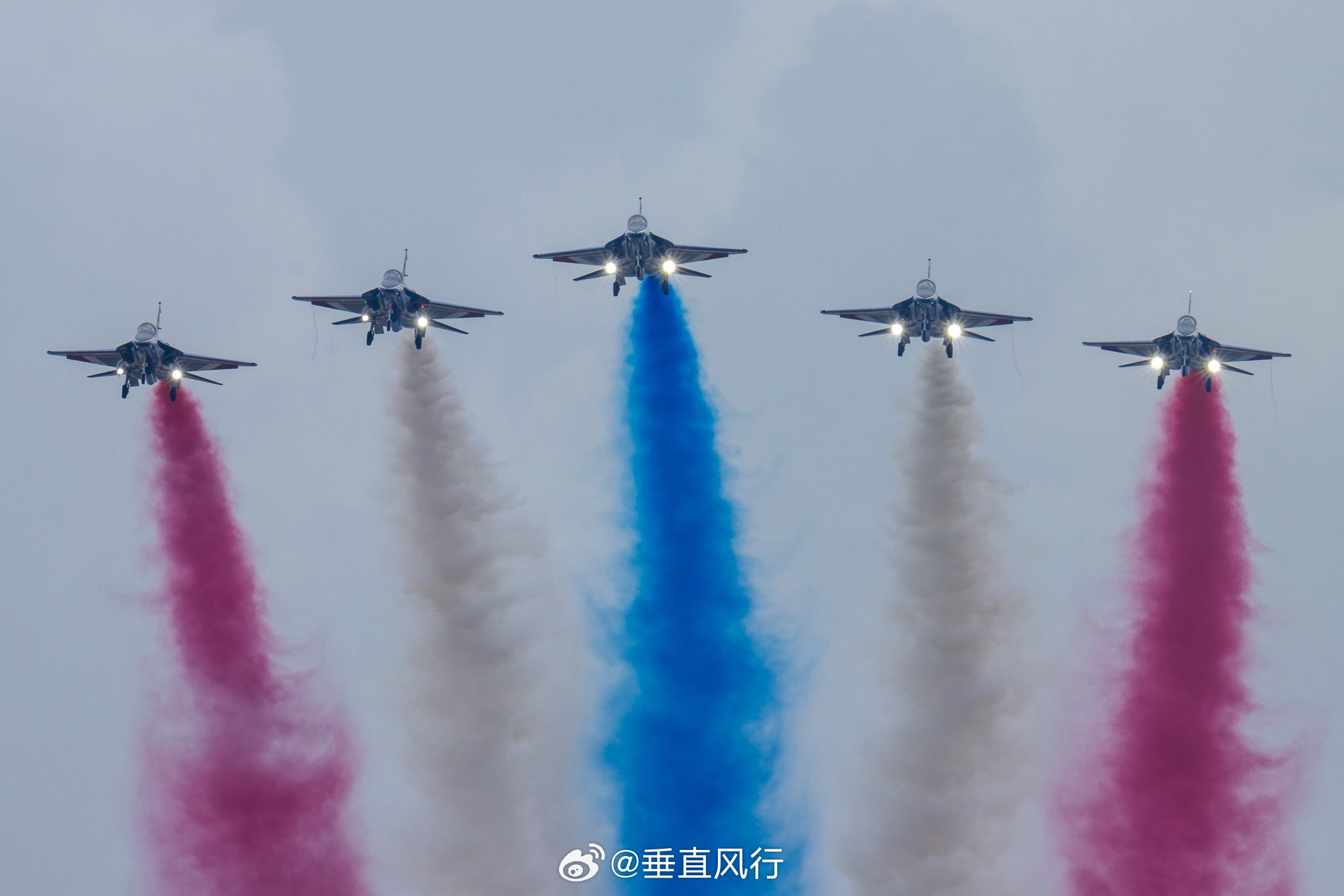 对岸雷虎飞行表演队完成勇鹰T-BE-5A替换AT-3航空创作计划航空[超话]武器