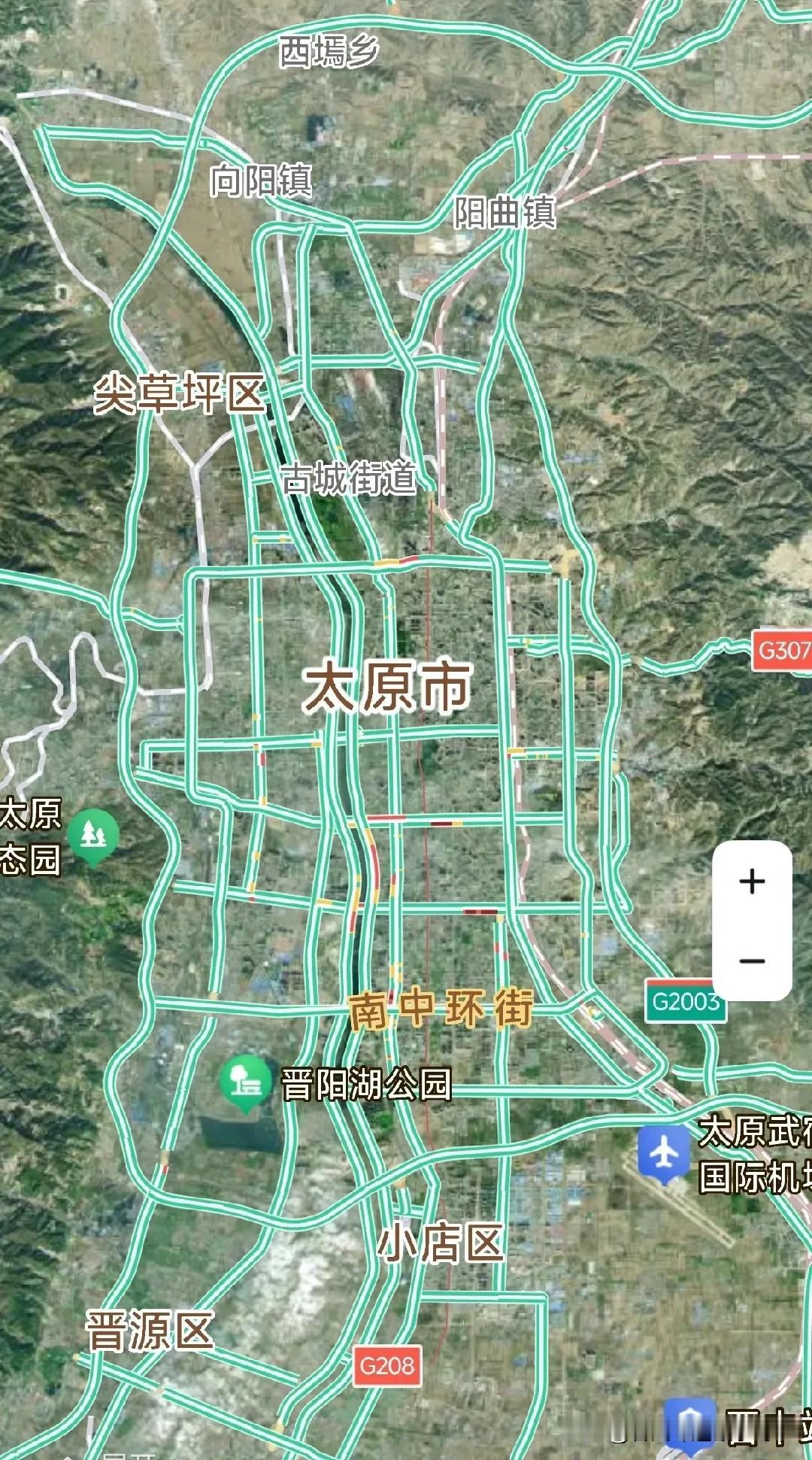 太原市的南北是真长，能和大城市不相上下，东西较短，东有东山，西有西山，发展受限，