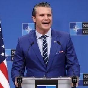 美国防长的话曾经炸了锅：中美要是开打，20分钟内，他们的航母全得沉！还撂下一句句