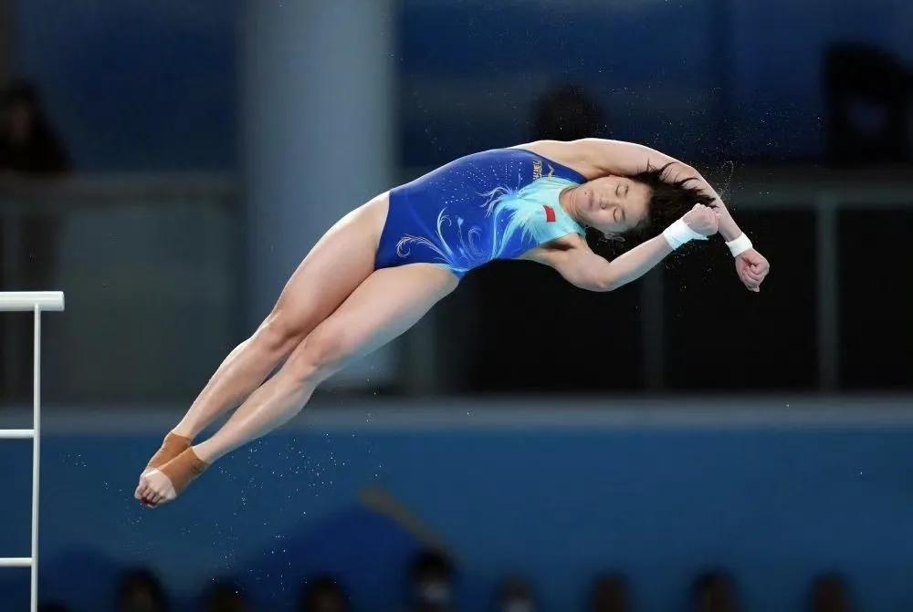 全红婵长大了

最近全红婵又一次成了大家关注的焦点，不过这次不是因为她又拿了冠军