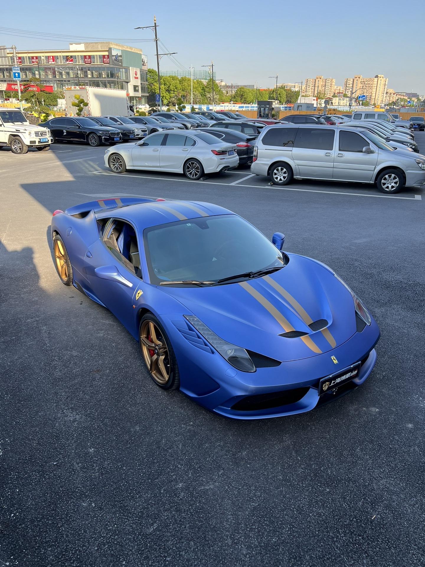 Ferrari 458 Speciale.从车型到配置到保有量都和它的名字一样special
Tailor Made法拉利家族最高规格定制
一手车 崭新如出厂 一手车主爱护有加
这样的稀缺产物静待有缘人 只谈价格