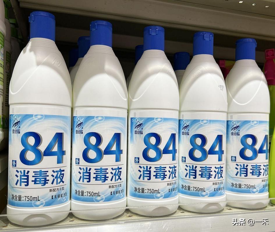 84消毒液使用不当会致命，千万别再乱混用了
 
84消毒液是很多家庭的消毒神器，