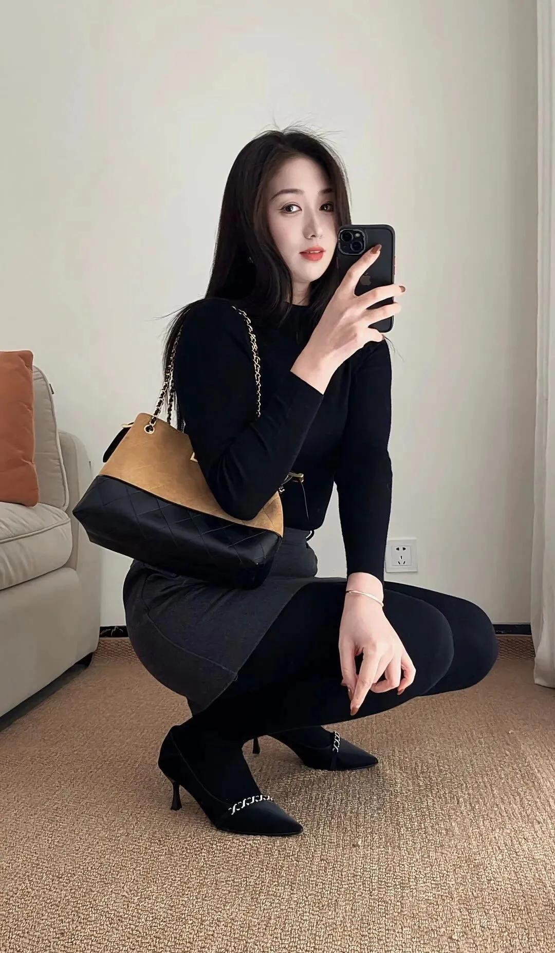 年少不知阿姨好