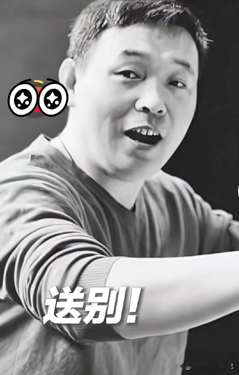 破防！42岁音乐老师离世，200名学生家长齐唱送别，歌声听哭全网😭
 
老师用