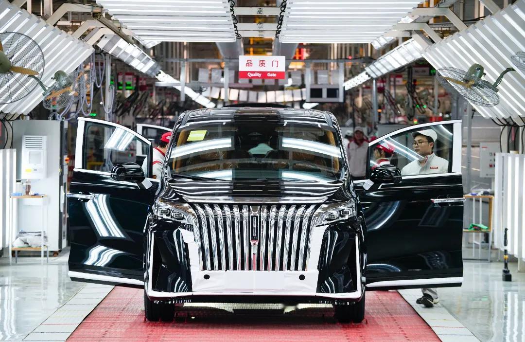 长城汽车在大冶的工厂，干成了一件挺有意思的事儿。

要我说，它最厉害的不是投了多