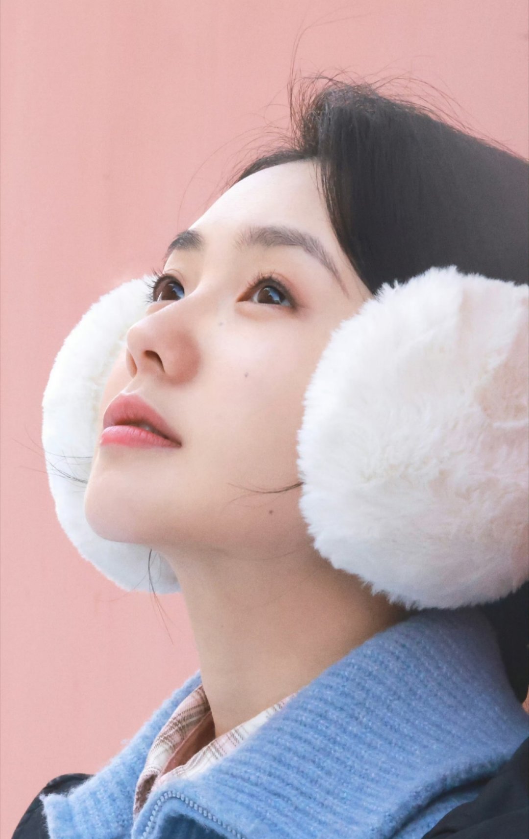 刘浩存～是你把我的耳暖悄咪咪的拿走了吗？哈哈哈（bushi)我也有个一模一样的呀