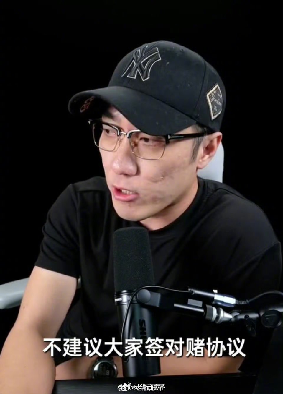 【】 11月13日， 谈到关于对赌协议的看法，他表示自己并没有签过对赌协议，如果