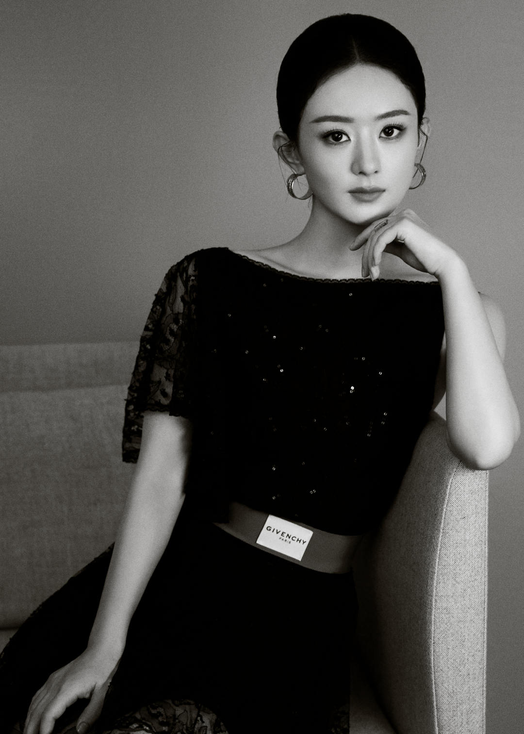 又更新了一组~~~纪梵希全球彩妆代言人赵丽颖 赵丽颖 ​​​