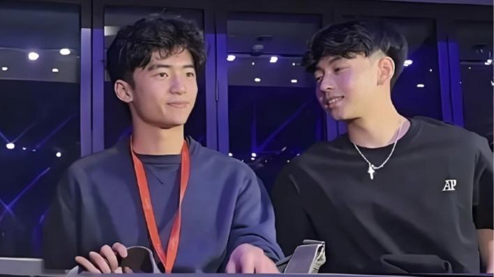 15岁的谢振南，作为香港代表队的一员，远赴西班牙参加国际比赛，这背后不仅是一次体