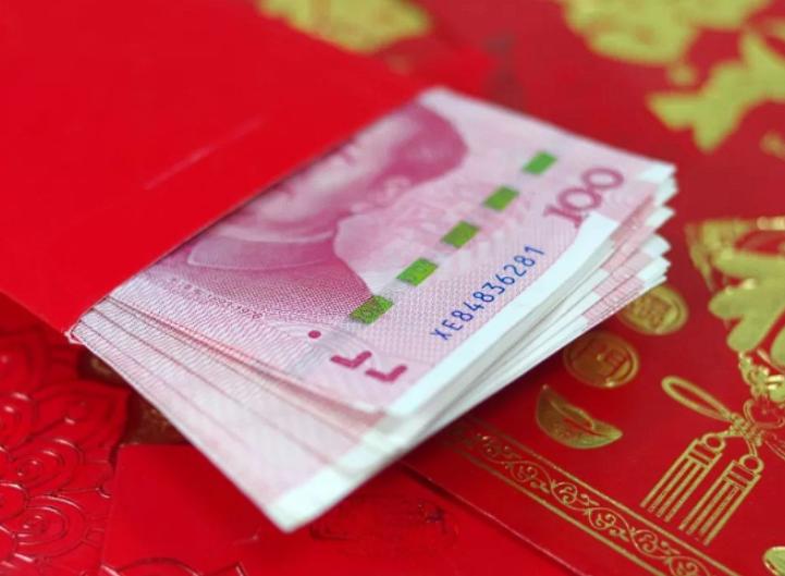 “舔狗的下场！”四川一男子在热恋期给女友发了5200元和13140元的红包，寓意