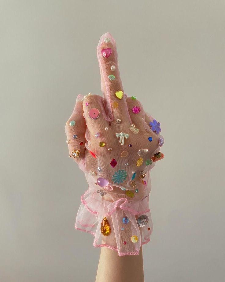 💎🎀🖕🏻💐🩷 