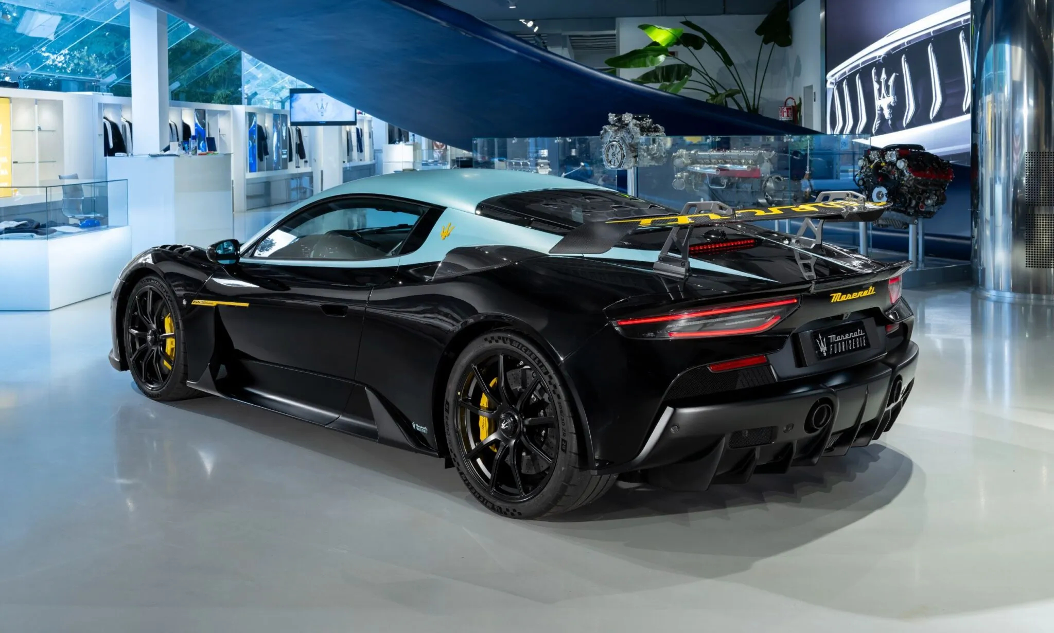 玛莎拉蒂玛莎拉蒂GT2 Stradale “Tribute to MC12” ，