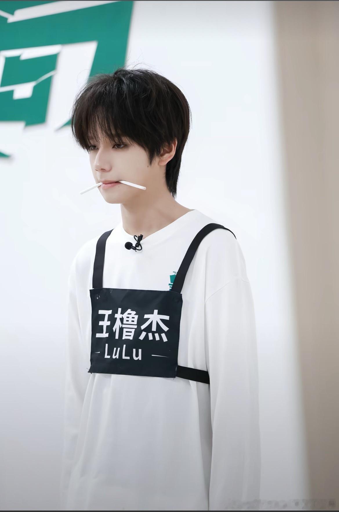 怎么发日常去了 