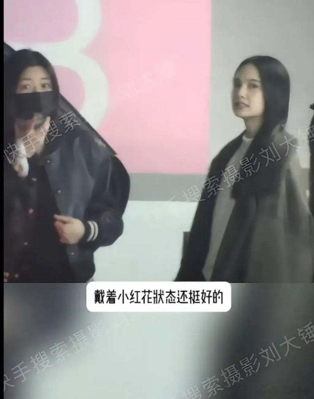 陈妍希离婚后首次现身 2月22日，陈妍希官宣离婚后首次现身，与姐妹杨丞琳聚会，状