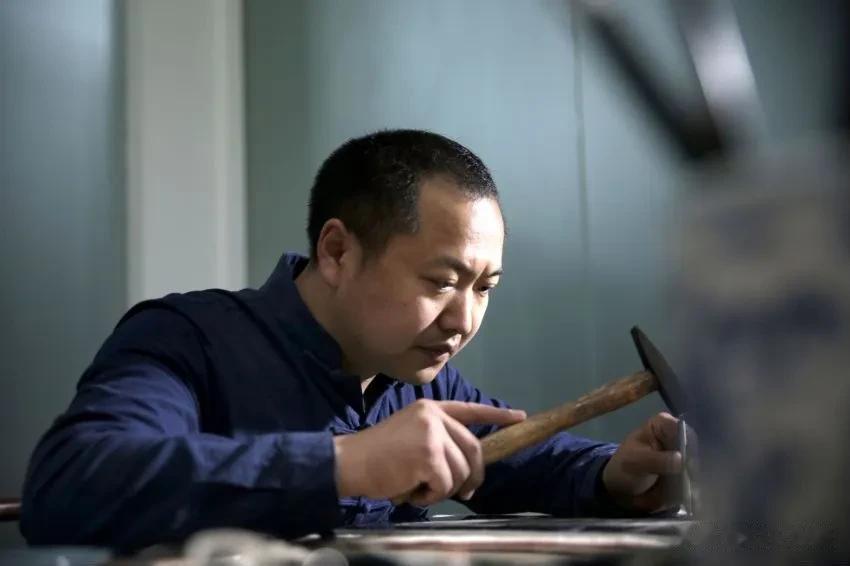 前两天去了趟山西，认识了一个人，然后心里头有句话特想跟大家分享：以后要是犯事了，