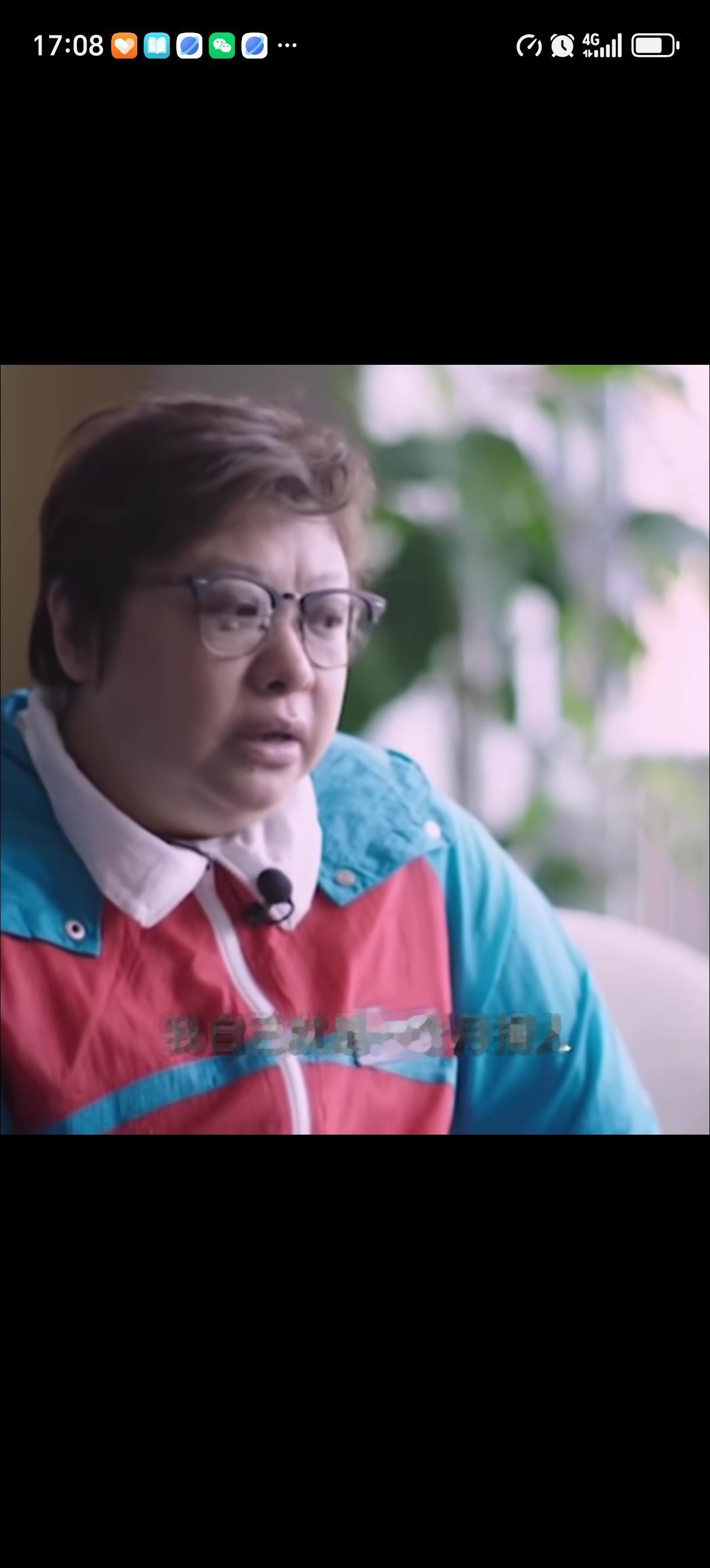 韩红表明：我自己就是一个月捐人，我的家人大部分也都是月捐人。在我的心里，公益就是