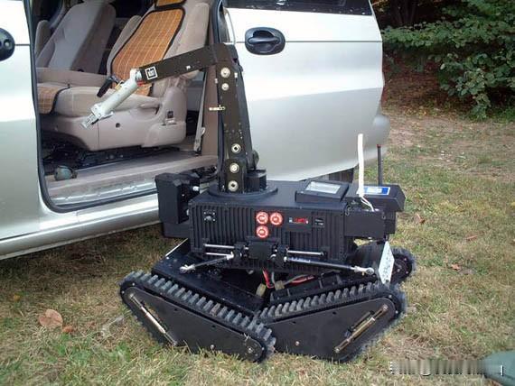 一屁股坐上乌克兰战车？
日本新任女首相高市早苗宣布，向乌克兰提供40亿日元完全无