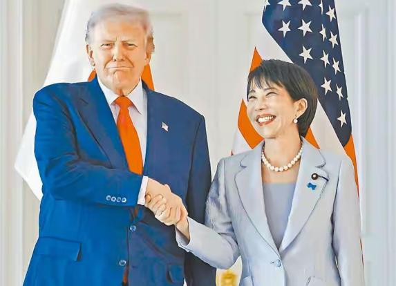 不得不说，高市这招真的是太厉害了！
 
访问美国直接送上大礼，不是军舰，而是25