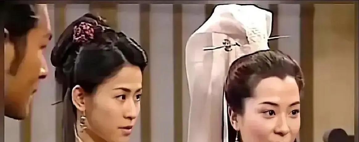 《寻秦记》里乌廷芳被绑了三次，每次等项少龙拔刀来救；《梦华录》里赵盼儿被渣男骗，