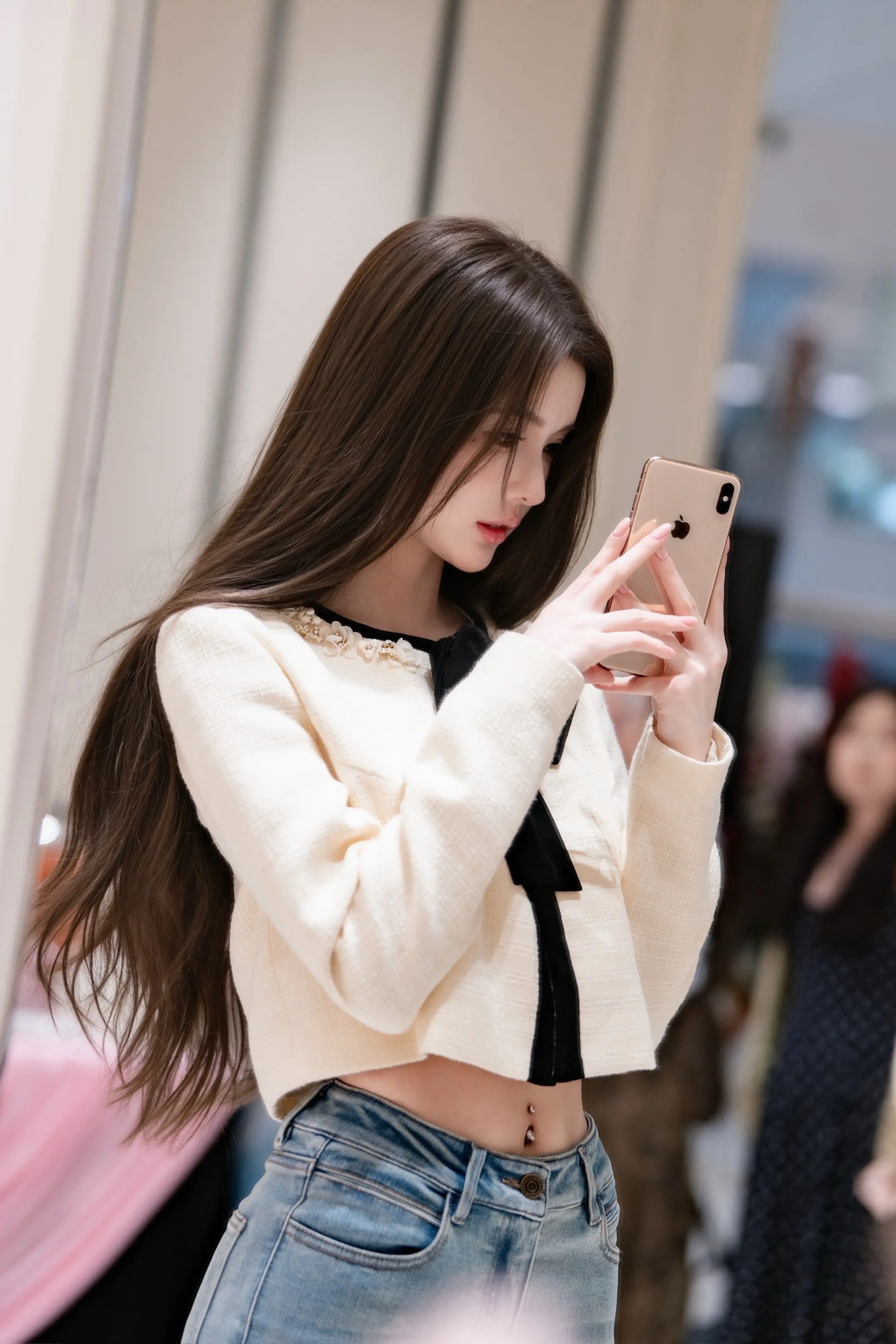 美人不是凡胎生…… 