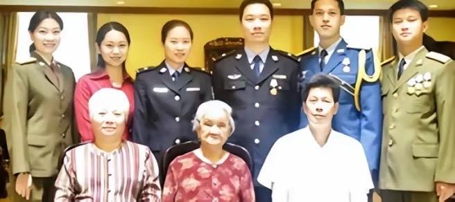 16岁流浪女孩做保姆，深得雇主一家喜爱，两年后，雇主对她说:“从明天开始你不用照