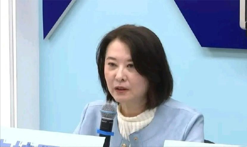 昨天（5日），台湾立法院国民党团召开“支持对美军购、捍卫台湾安全”记者会。

国