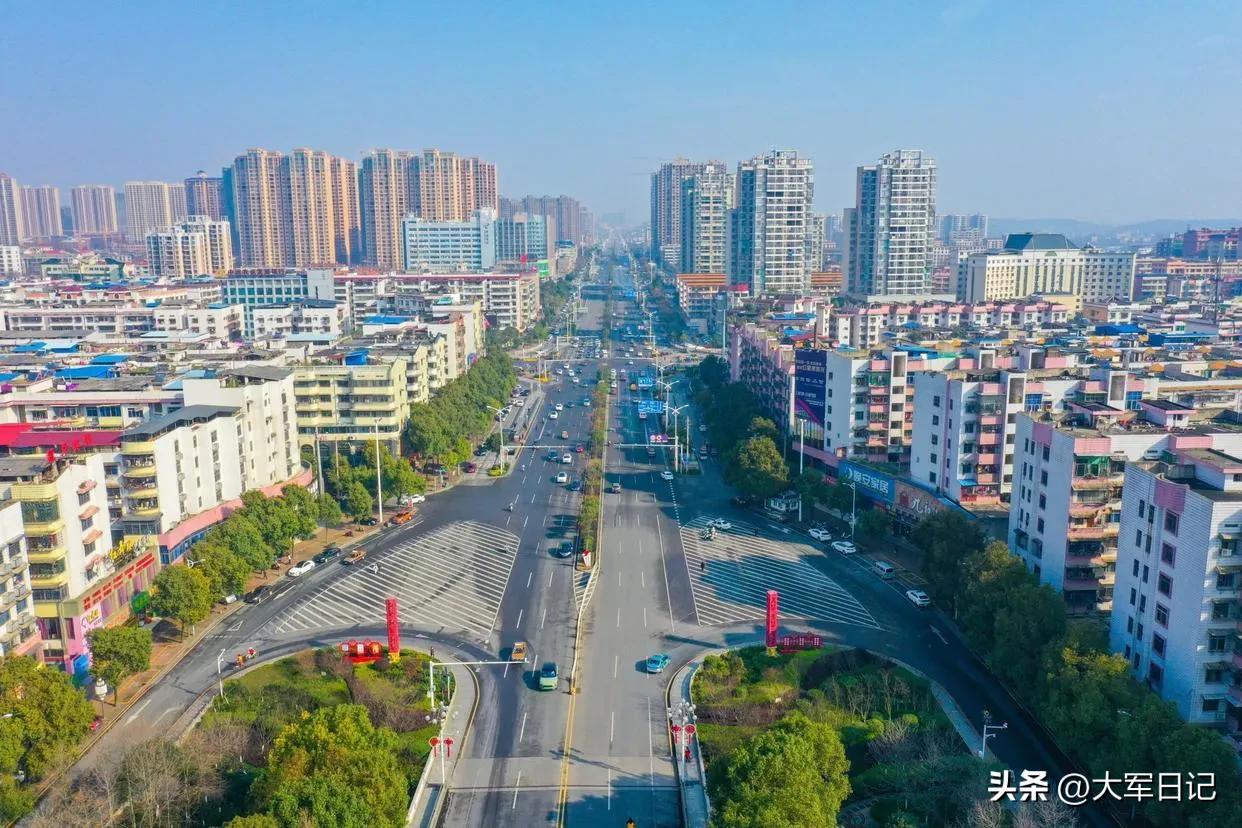 房东们千万别被中介忽悠了！真心提醒一句
 
很多房东卖房时都遇到过这种情况：
中