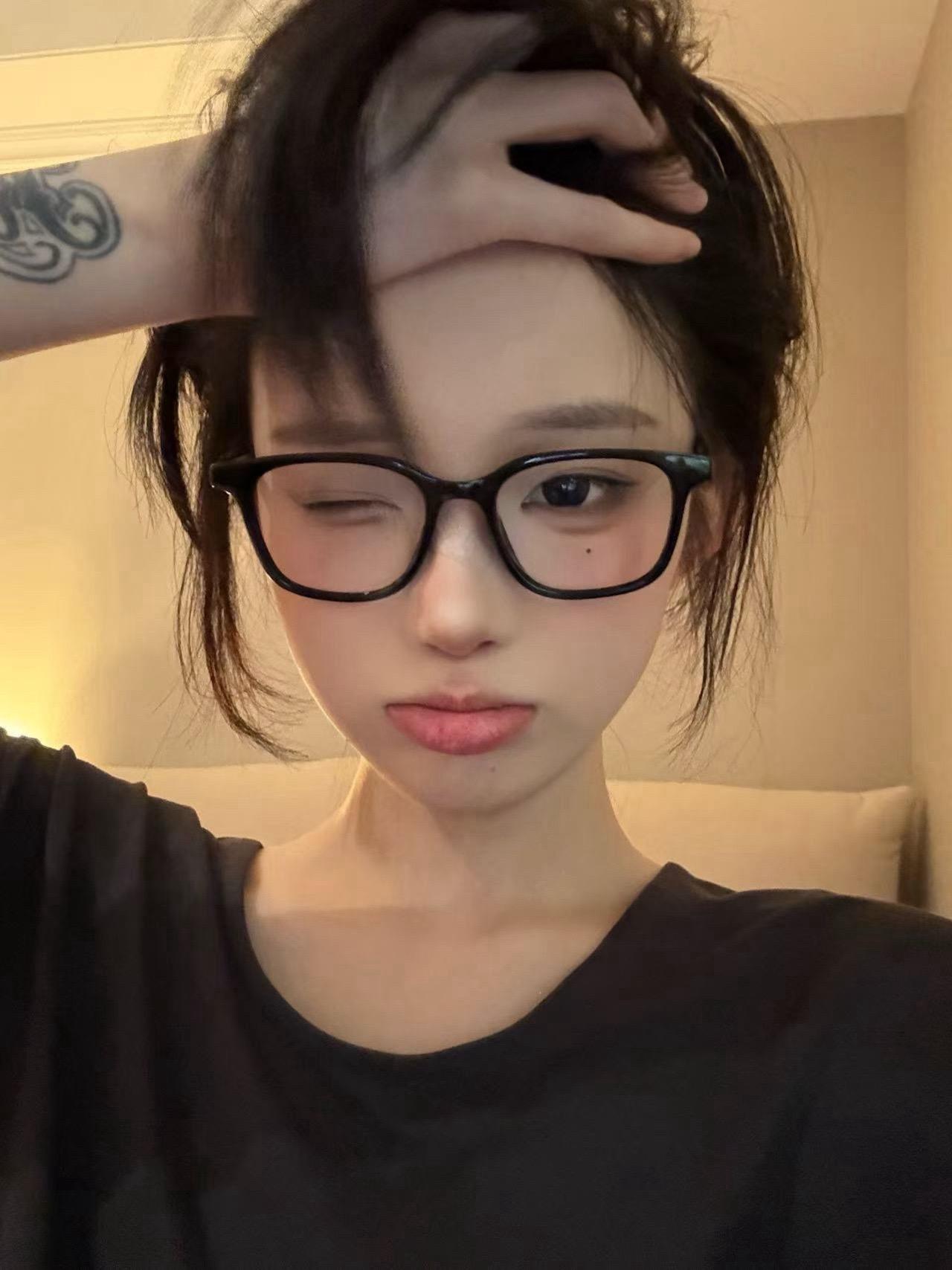 人 你的电子宠物回来了…今天在cj N4瓦…