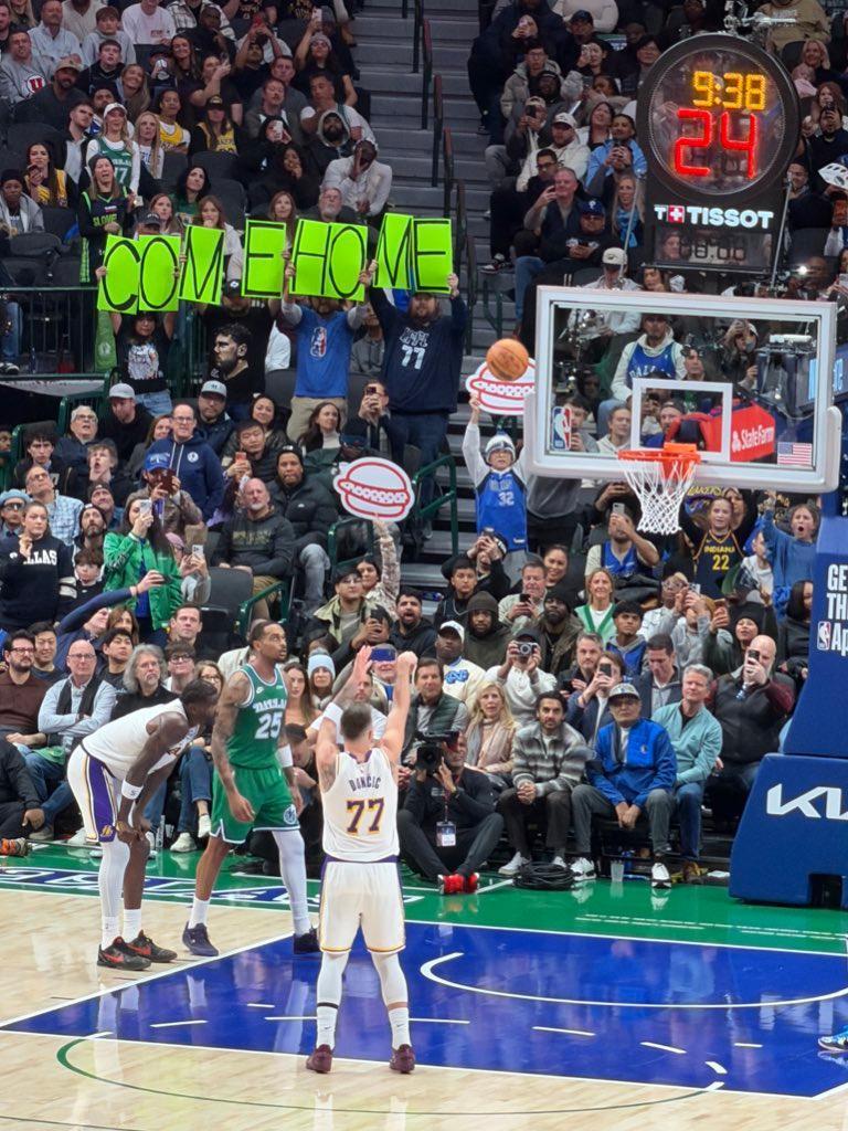 Come Home🍔？湖人末节逆转独行侠詹姆斯末节之王东契奇面对独行侠四连胜