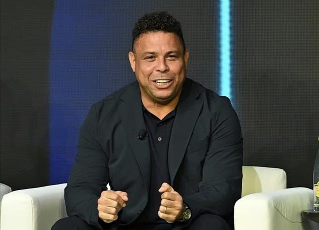 外星人也抵不住！大罗直接官宣定居阿联酋？还赚了个大使身份！
曾经的足坛传奇