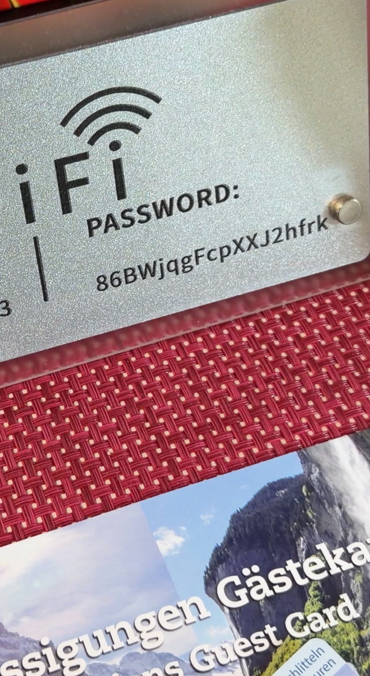 要是不想我用 WiFi，可以直说。没必要这样
