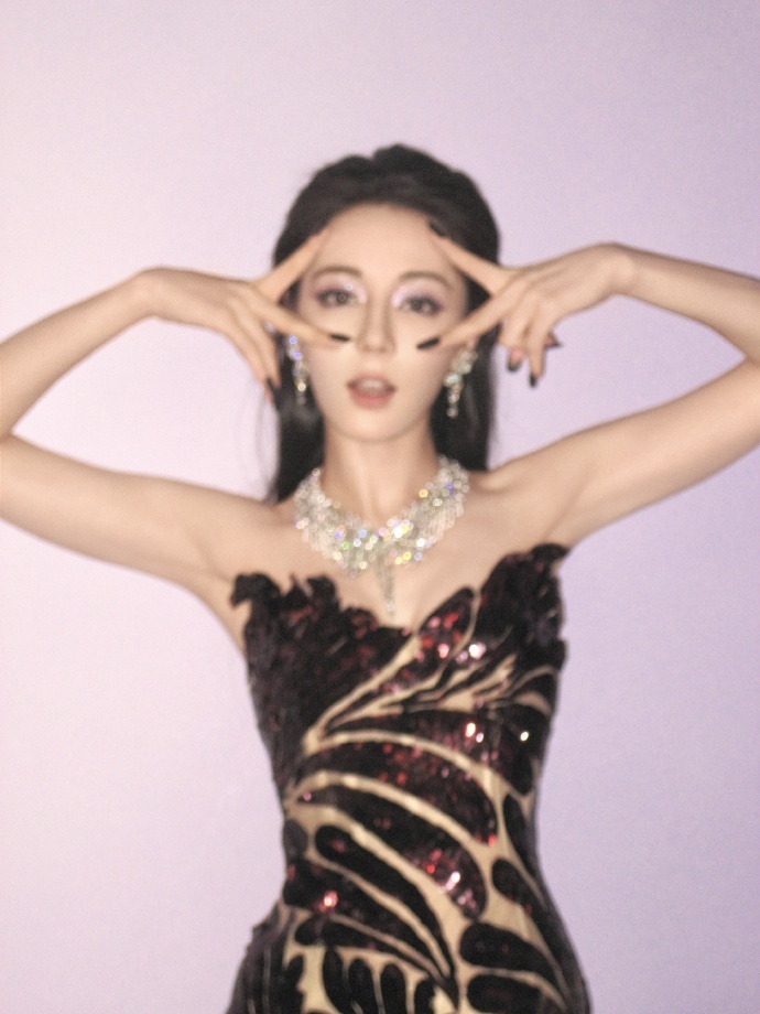 迪丽热巴比耶wink图  迪丽热巴比耶和wink花絮图 迪丽热巴比耶 wink 