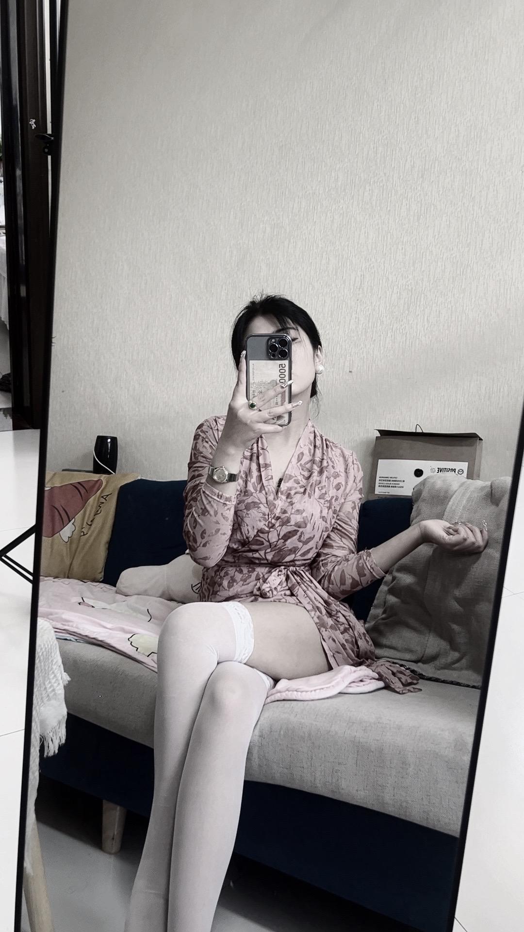 有人问我什么是爱，我的回答， 离不开的才是爱