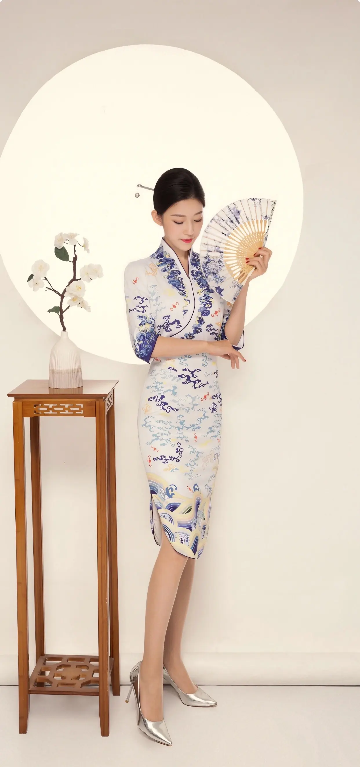 等到天边月亮入睡。