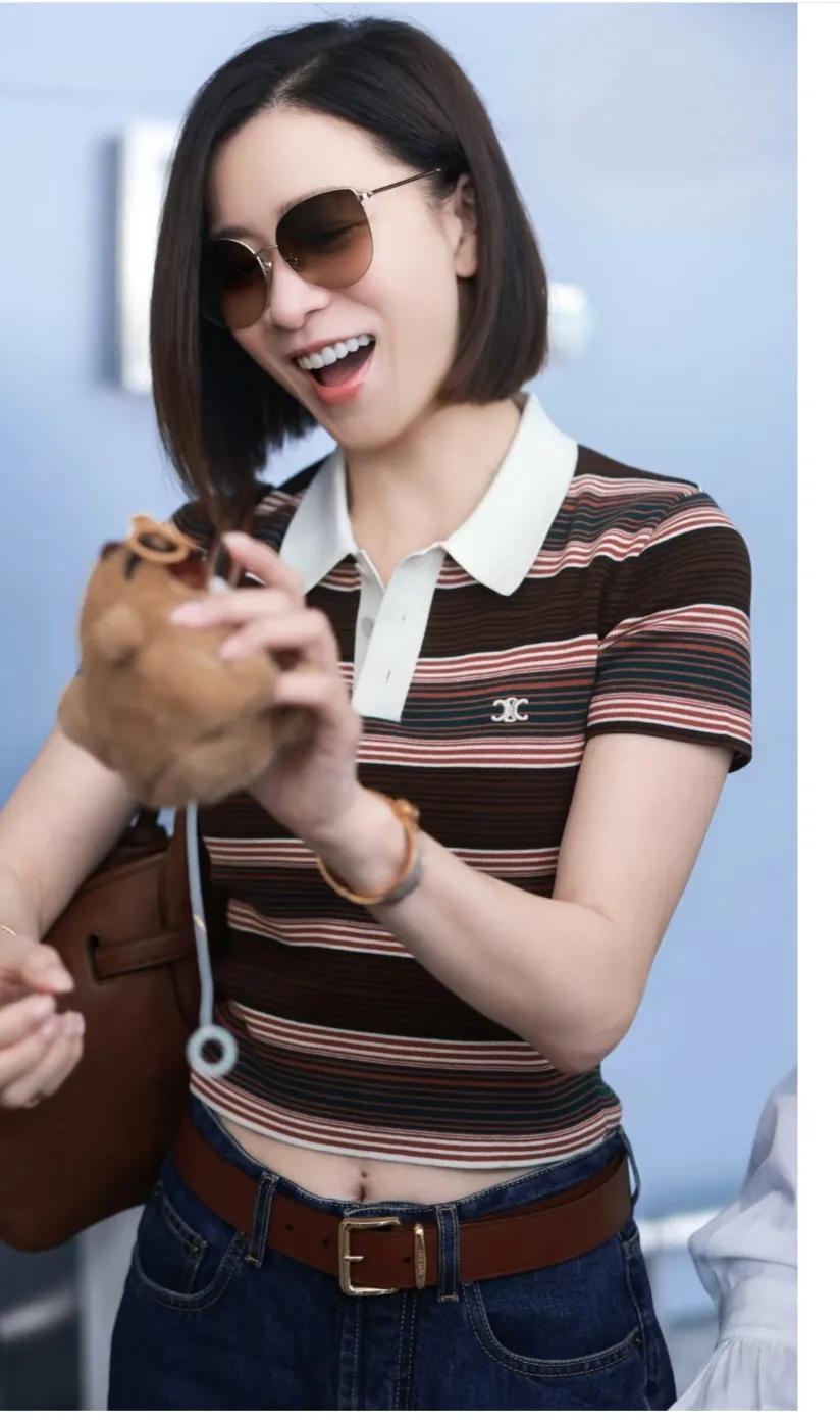 佘诗曼，这肚脐眼好精致。