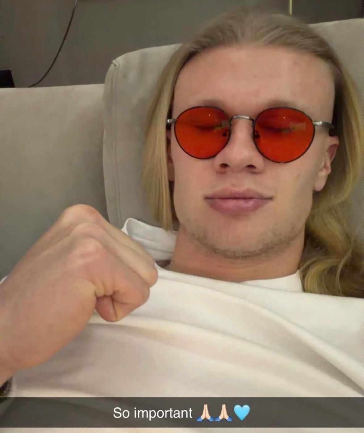 哈宝在曼城1:0战胜利兹联后，于Snapchat上表示这场胜利至关重要 🙏🙏