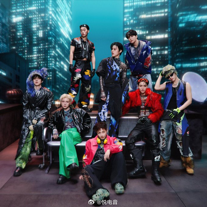 ATEEZ 【ATEEZ新歌《BAD》Spotify首日播放量接近100万次】韩