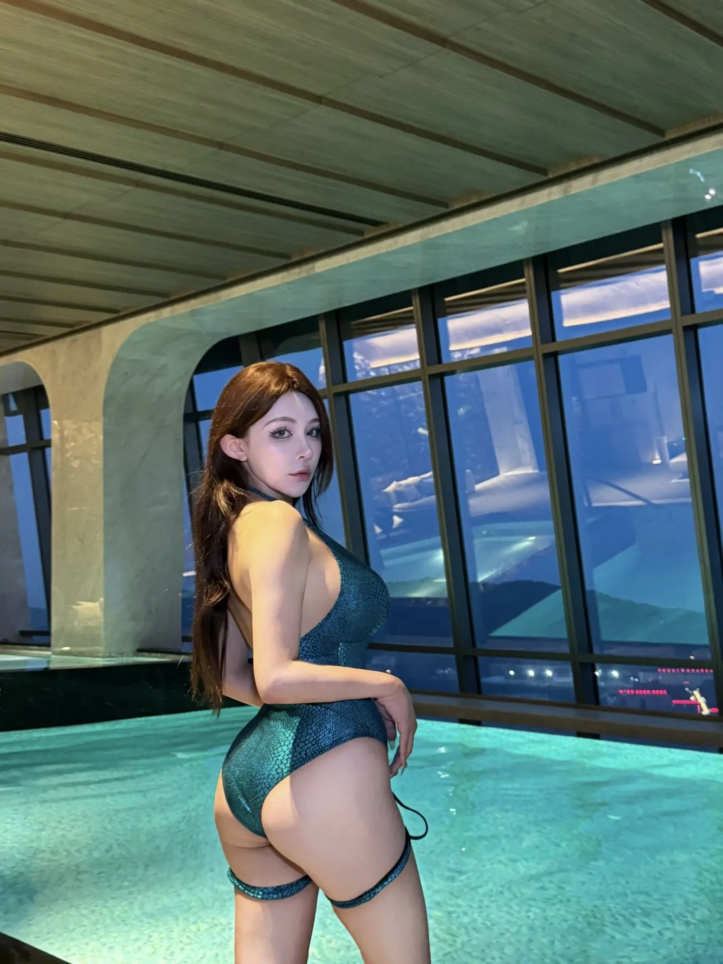 泳池穿搭无不良引导