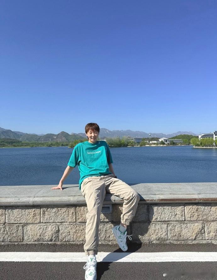 王曼昱祝大家2026平安健康一切顺利王曼昱  好的哇，2026！鳗鱼也要继续加油