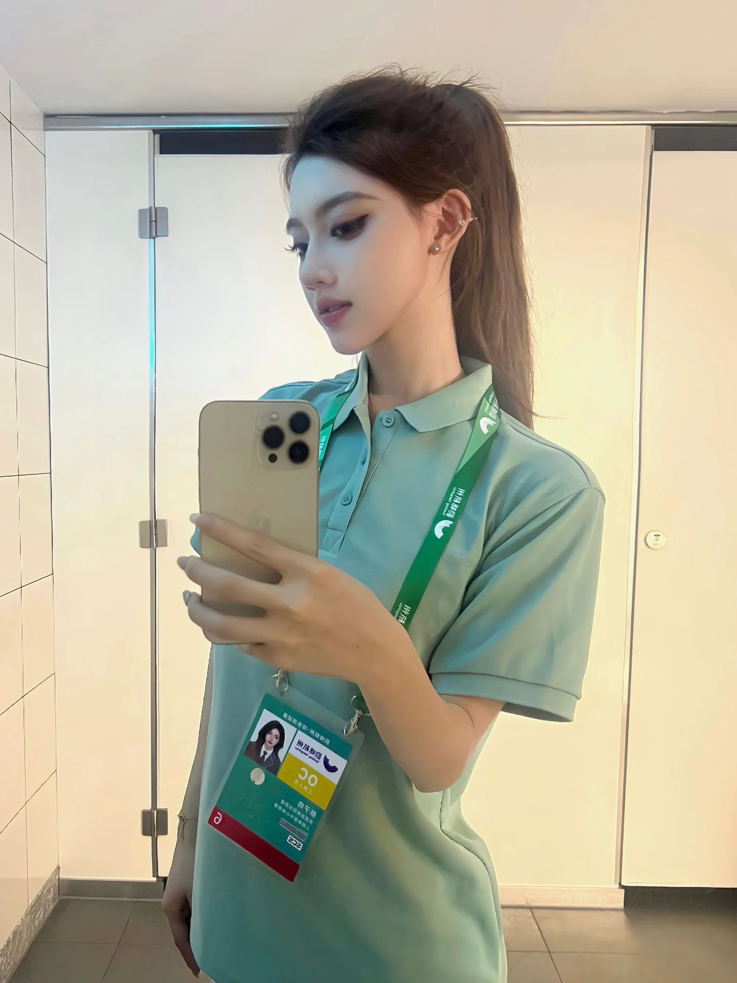“没有绝对的治愈，只有不断的释怀。” ​ ​​​