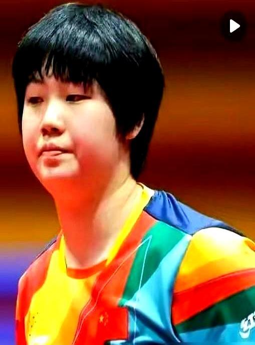 国乒主力周启豪1-3输给17岁法国小将科顿 第三局科顿直接打了他11-3
 
科