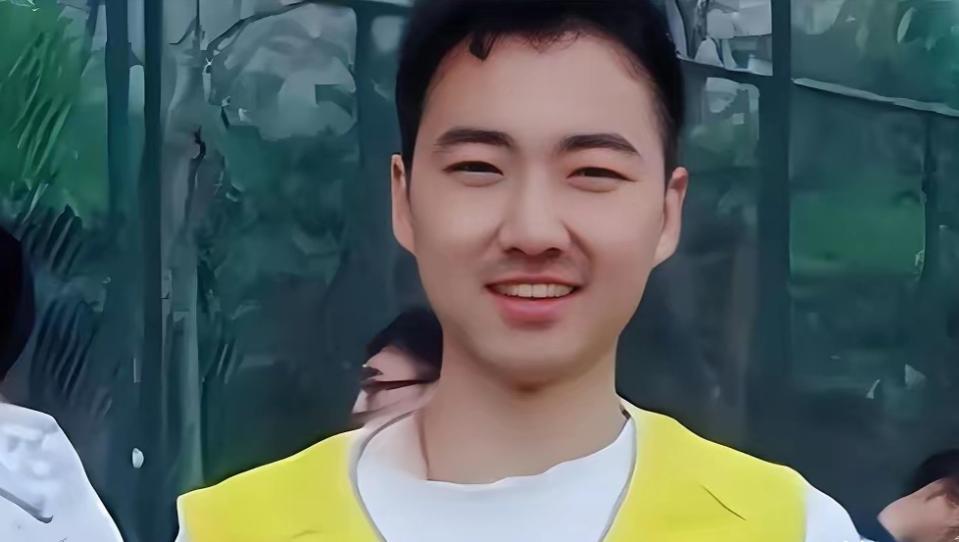 泪目！江苏29岁小伙白血病晚期。父母含泪瞒着他，谎称只是严重贫血。谁料，小伙病逝