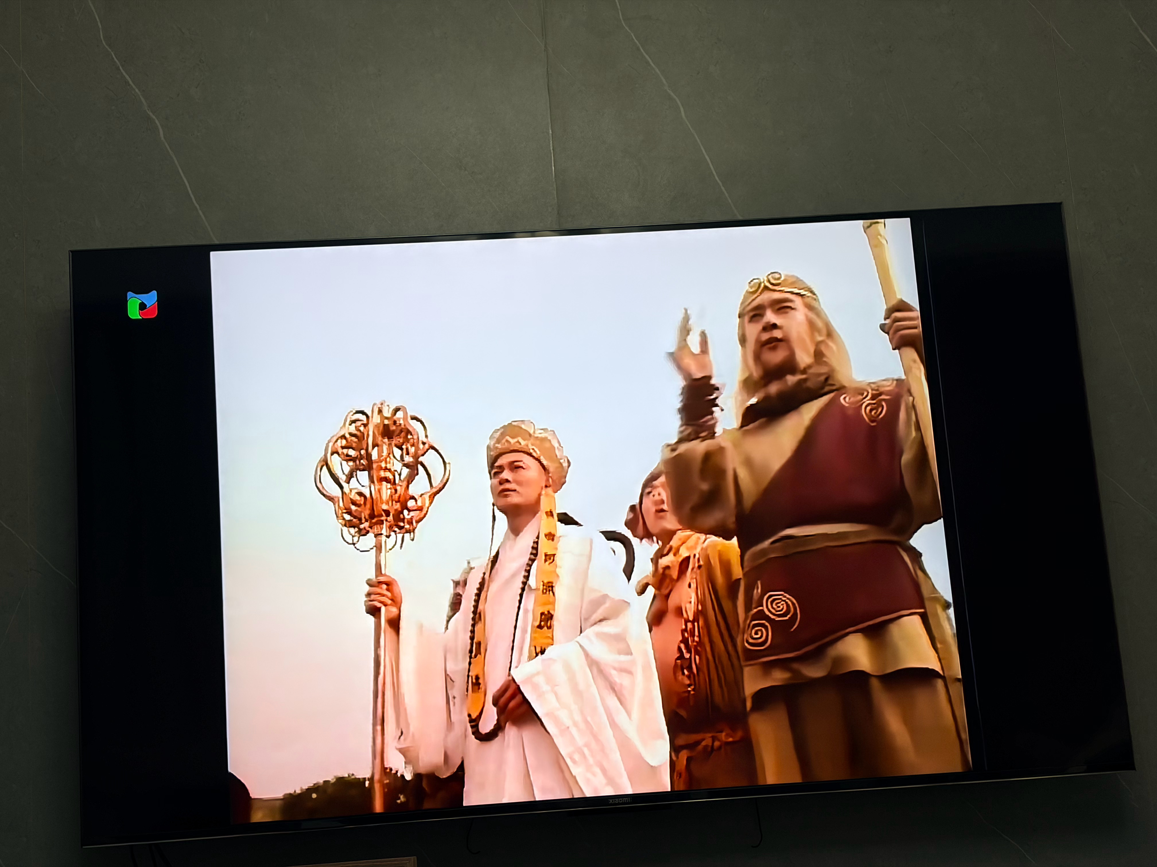 这是我小时候特别喜欢看的一部西游记，一开始是张卫健演的，后来是陈浩民演的，你们都