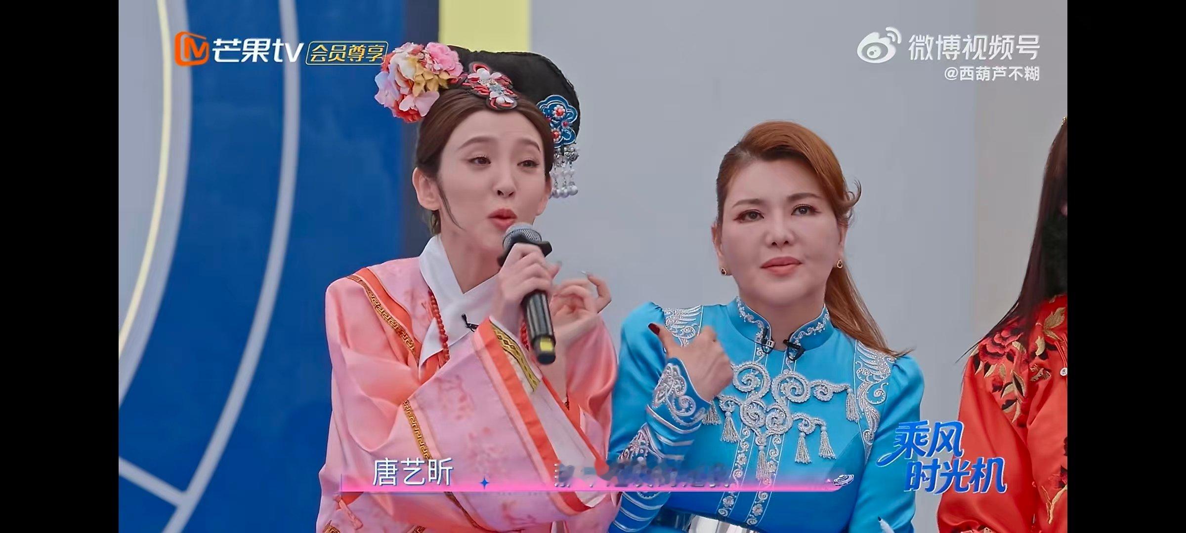 0人认出光头墨镜版唐艺昕唐艺昕帅哥时候唐艺昕 cos 曾毅也太像了，光头墨镜宽西