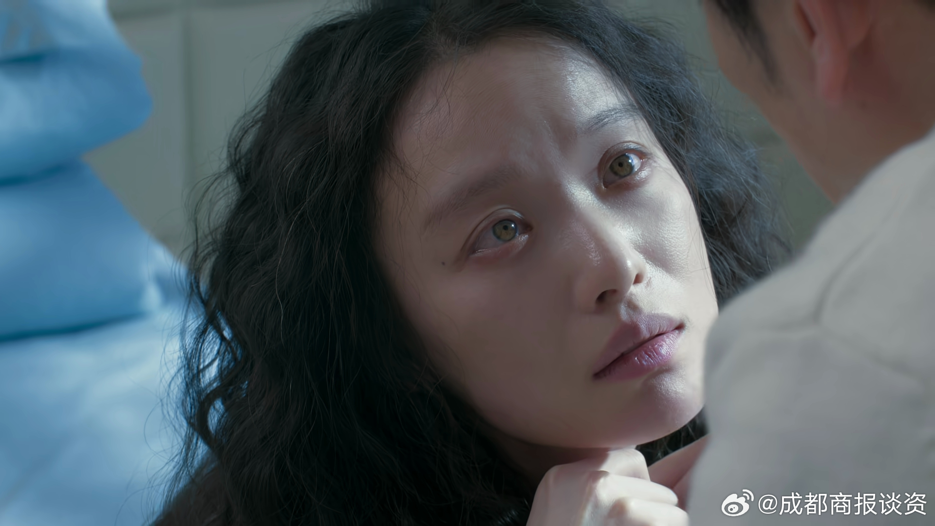 剧中任小名从被剽窃日记的隐忍到法庭上的绝地反击，展现了极强的女性力量。请问一下妮