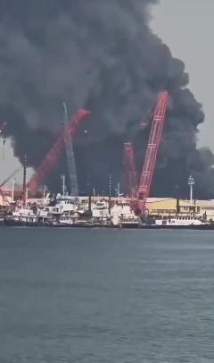 目前，伊朗打得有板有眼，并声称顶住了第一波袭击，主要领导层也没有遭受损失。伊朗对